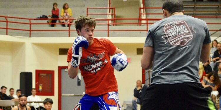Aprende a defenderte con clases de boxeo en Santander