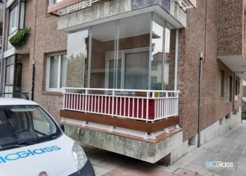 Ventajas de la cortina de cristal en Burgos