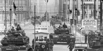 Checkpoint Charlie: la Crisis de Berlín de 1961
