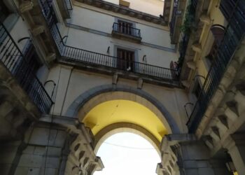 ¿Sabías que una calzada romana cruzaba la Plaza Mayor de Madrid en diagonal?