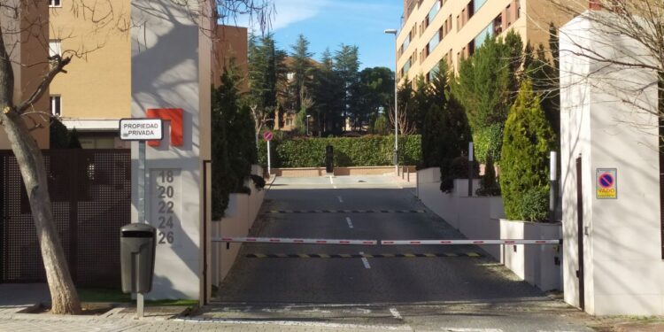 Una mirada incómoda al pasado de la juerga, la prostitución y la mafia en Santander