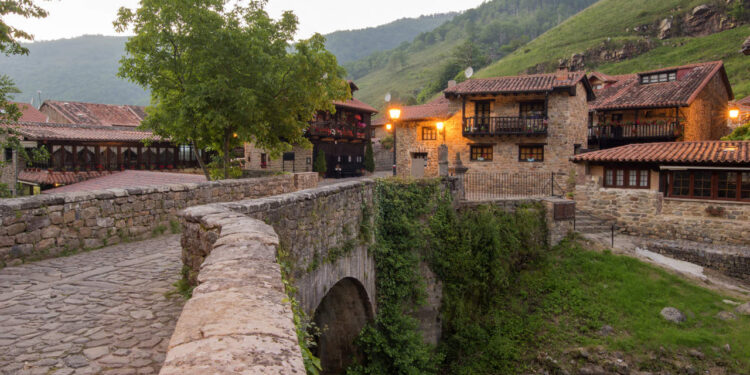 Planes para hacer en Bárcena Mayor y la Reserva del Saja