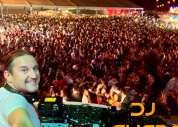 Contratación de DJs para celebraciones en pueblos en 2024