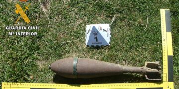 Aparece un proyectil de la Guerra Civil Española en un desescombro en Cantabria