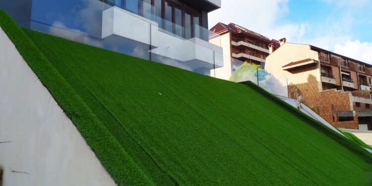 Estafas en las reparaciones de techos y fachadas en Santander