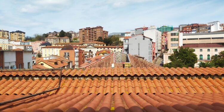 Instalación y reparación de canalones en Santander, Cantabria