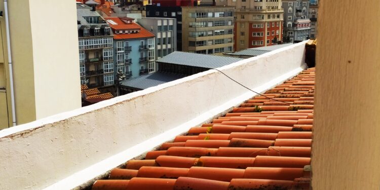 Instalación y reparación de canalones en Santander, Cantabria