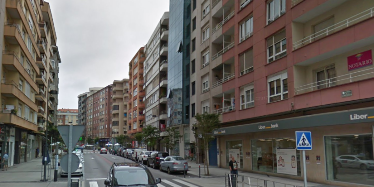 Intervenciones de estética en Maliaño ilegales son clausuradas por la Guardia Civil