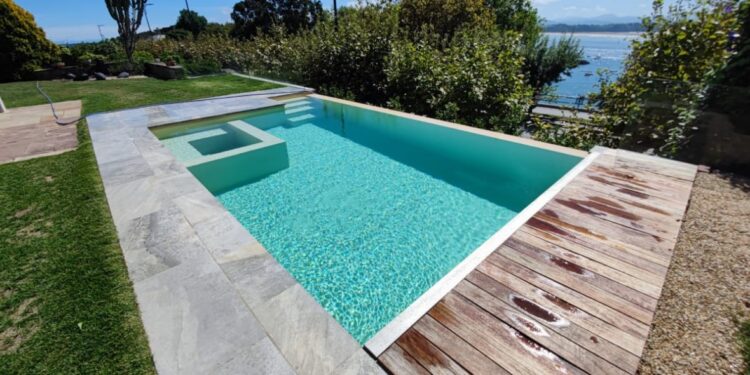 Construcción de piscinas en Santander