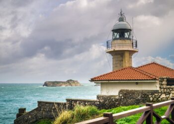 Alquiler de furgonetas con conductor en Cantabria: Suances y Santillana del Mar