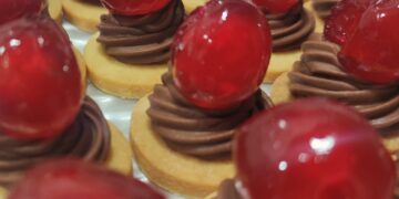 Una tienda de postres artesanales de Santander apoya el primer evento de BJJ y Grappling en Cantabria