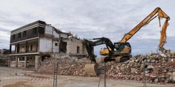 Comentamos con una empresa de derribos en Cantabria el caso del Hotel Miramar