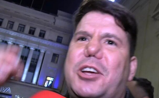 Especialista en la operación de nariz en Cantabria comenta el caso de un famoso cantante