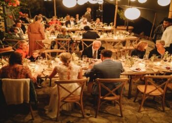 Las bodas se encarecen y las parejas recurren a préstamos para costearlas