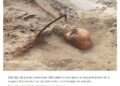 Una joven de origen noble que fue enterrada con una guadaña sobre su cuello