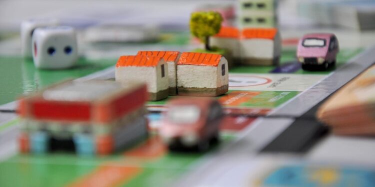 10.000 euros para reparar filtraciones en cubiertas en Laredo (Polideportivo Emilio Amavisca)