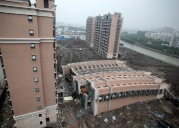 Fabricantes de hormigón en Cantabria comentan los peores desastres arquitectónicos