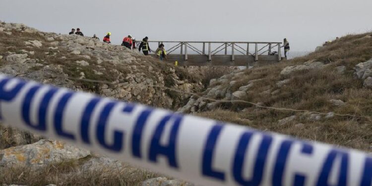 Crónica de una chapuza criminal anunciada: negligencias graves en la pasarela de la costa de Santander