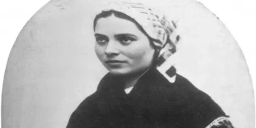 Dios existe: la realidad de las apariciones de Lourdes